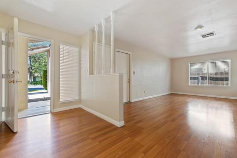 3512 Colonial Dr, Modesto, CA 95356 photo 2