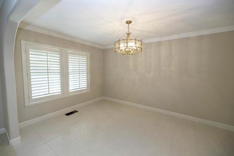 405 Northgate Dr, Modesto, CA 95350 photo 5
