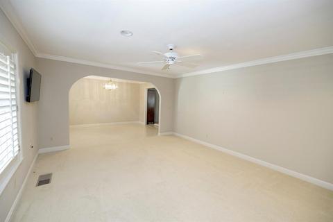 405 Northgate Dr, Modesto, CA 95350 photo 4