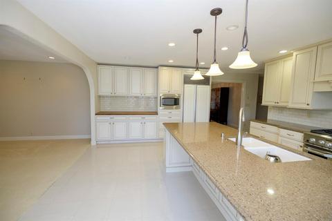 405 Northgate Dr, Modesto, CA 95350 photo 10