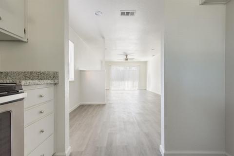 1912 Floyd Ave, Modesto, CA 95355 photo 13