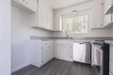 1912 Floyd Ave, Modesto, CA 95355 photo 11