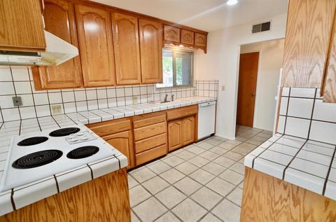 2501 Surrey Ave, Modesto, CA 95355 photo 9