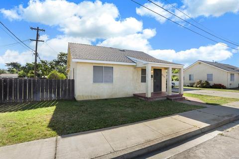 108 S Walnut Ave, Manteca, CA 95337 photo 2