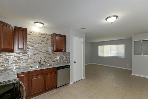 2523 Glen, Merced, CA 95340 photo 68