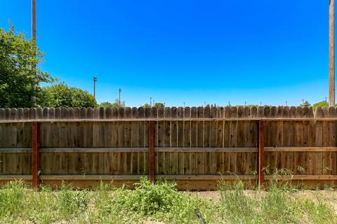 2523 Glen, Merced, CA 95340 photo 72