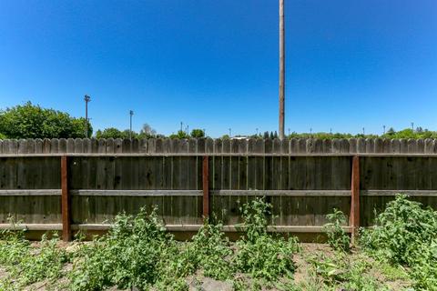 2523 Glen, Merced, CA 95340 photo 28
