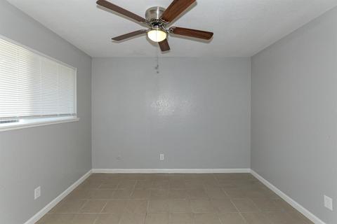 2523 Glen, Merced, CA 95340 photo 52
