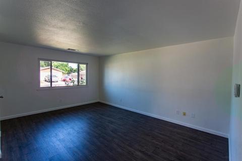 1005 Mock Ave, Modesto, CA 95351 photo 4