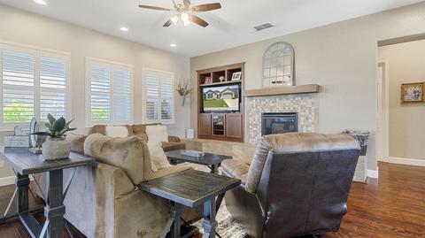 1079 Harvest Mill Dr, Manteca, CA 95336 photo 3