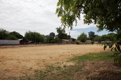 3230 Don Pedro Rd, Ceres, CA 95307 photo 2