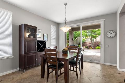 2426 Longspur Loop, Lincoln, CA 95648 photo 3