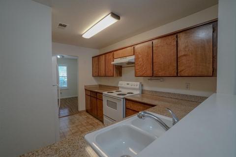 2400 Eilers Ln #1305, Lodi, CA 95242 photo 8