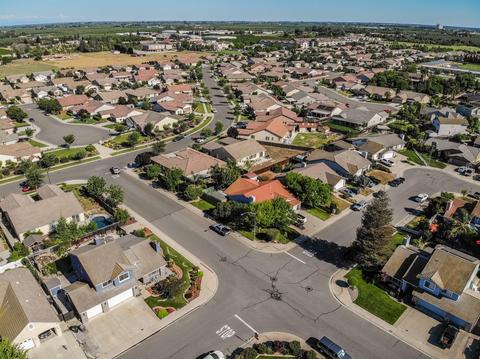 1734 Huntmaster Dr, Hughson, CA 95326 photo 9