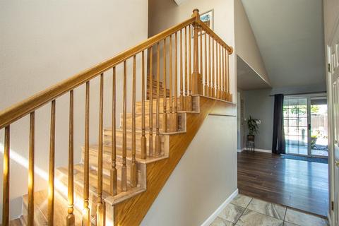 1734 Huntmaster Dr, Hughson, CA 95326 photo 25