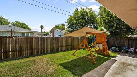 339 Crescent Dr, Galt, CA 95632 photo 32