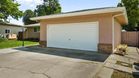 339 Crescent Dr, Galt, CA 95632 photo 3