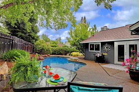 136 Barrows Way, Folsom, CA 95630 photo 2