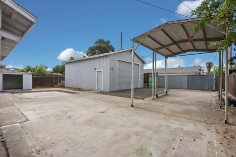 2056 Lance St, Modesto, CA 95354 photo 2