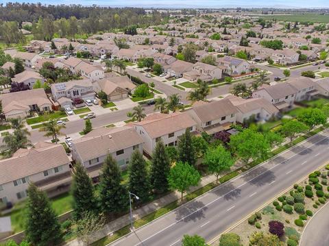 1363 Esplanade Dr, Merced, CA 95348 photo 4