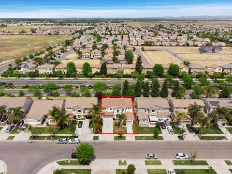 1363 Esplanade Dr, Merced, CA 95348 photo 2
