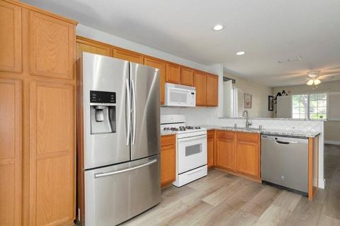 4233 Aubergine Way, Mather, CA 95655 photo 8