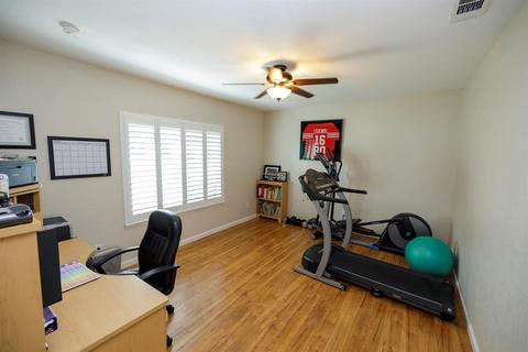 1921 Monte Verde Ave, Modesto, CA 95350 photo 8