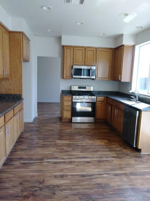 2432 Donatello, Manteca, CA 95337 photo 10