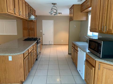 1009 Heidi Ave, Modesto, CA 95350 photo 4