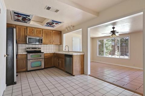 1605 Carlisle Ave, Modesto, CA 95356 photo 2