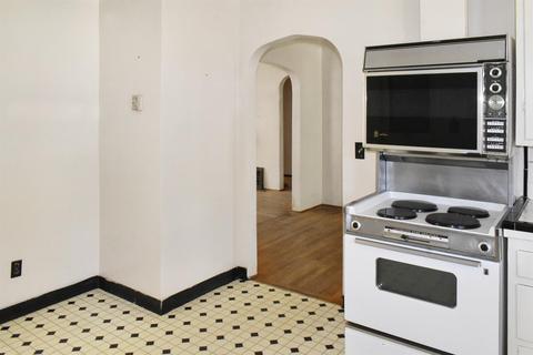307 Rowland Ave, Modesto, CA 95354 photo 8