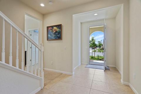 2129 Artistry Dr, Modesto, CA 95357 photo 5