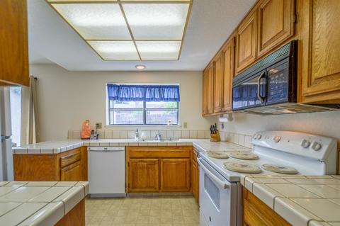 828 Orkney Dr, Patterson, CA 95363 photo 17