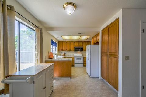 828 Orkney Dr, Patterson, CA 95363 photo 14