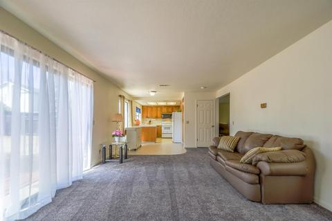 828 Orkney Dr, Patterson, CA 95363 photo 13