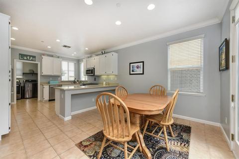 913 Courtyards Loop, Lincoln, CA 95648 photo 12