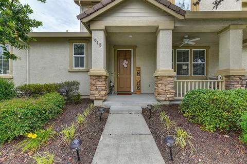 913 Courtyards Loop, Lincoln, CA 95648 photo 2