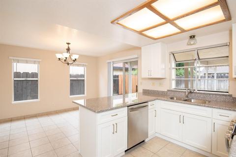 1916 Nutmeg Ct, Modesto, CA 95350 photo 8