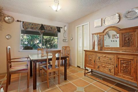 736 S Mills Ave, Lodi, CA 95242 photo 9
