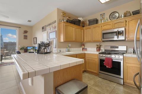 930 Bateman Ct, Galt, CA 95632 photo 10