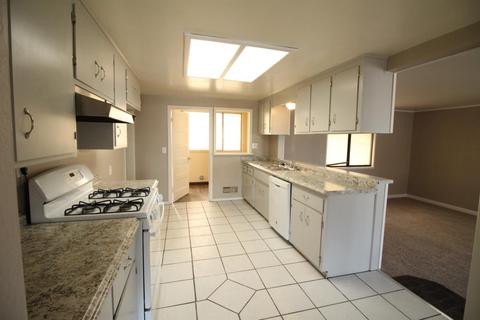 111 Rose Ln, Manteca, CA 95337 photo 8