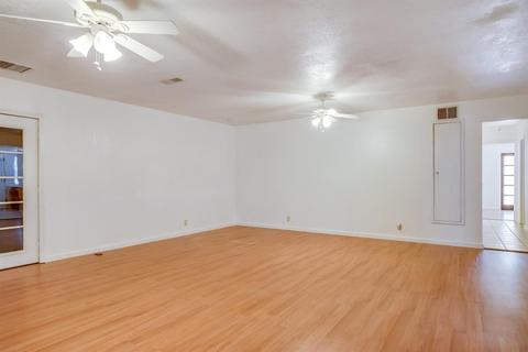 1910 Muncy Dr, Modesto, CA 95350 photo 3