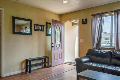 441 Elm Ave, Manteca, CA 95336 photo 2