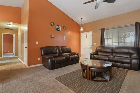 1437 Ridlon Ln, Ceres, CA 95307 photo 4
