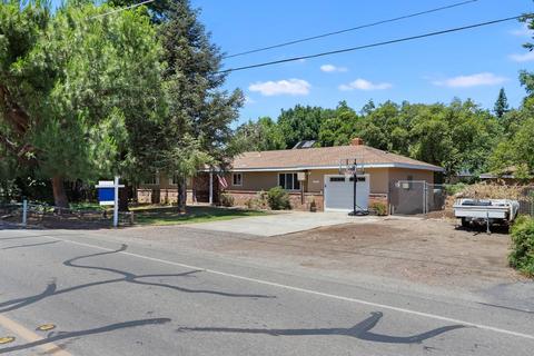 18063 E Front St, Linden, CA 95236 photo 6