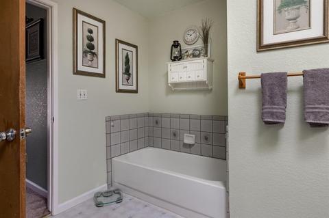 1805 Pinecrest Ln, Modesto, CA 95355 photo 20