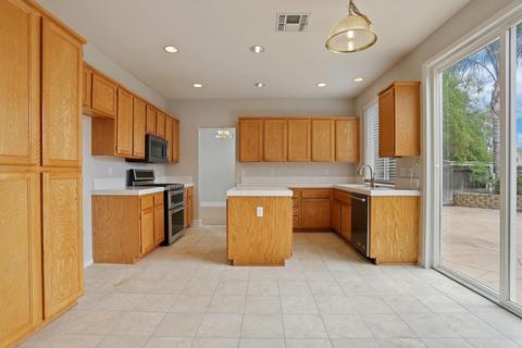 1874 Rail St, Manteca, CA 95337 photo 9