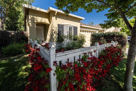 2337 Roualt St, Davis, CA 95618 photo 4