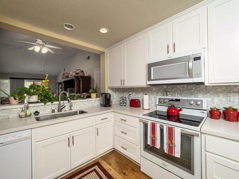 2337 Roualt St, Davis, CA 95618 photo 8