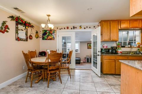 1664 Elm Ave, Modesto, CA 95358 photo 11